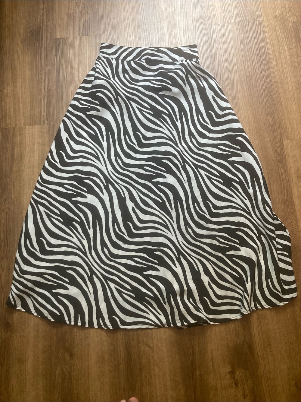 5/$15 Bobbie Brooks Black & White Zebra Stripe Skirt Small